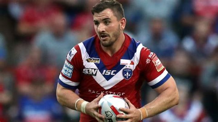 Adam Walker Biography, Age, Height, Wife, Net Worth, Family