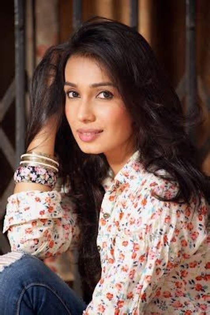 Aeshra Patel Biography, Age, Height, Husband, Net Worth, Family