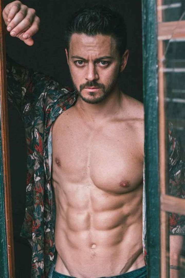 Alfredo Gatica Biography, Age, Height, Wife, Net Worth, Family