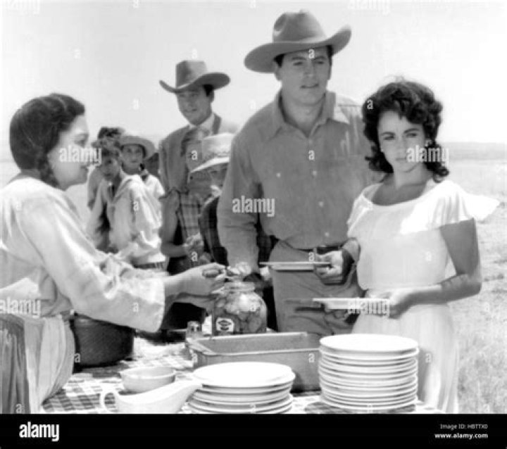 Ana Maria Majalca Biography, Age, Height, Husband, Net Worth, Family