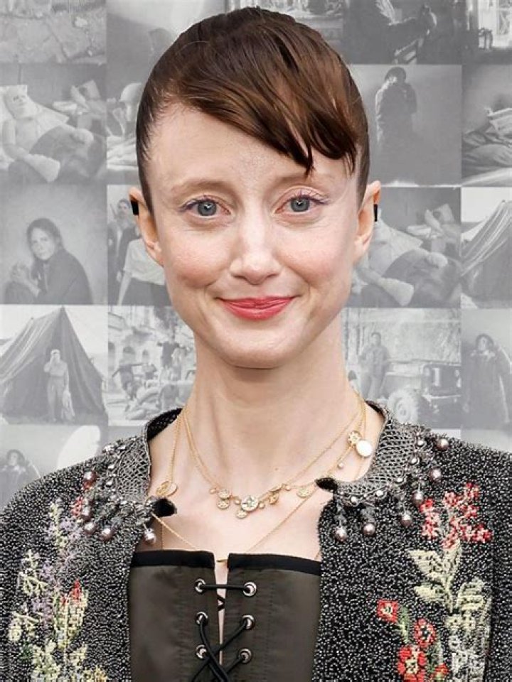 Andrea Riseborough Biography, Age, Height, Husband, Net Worth, Family