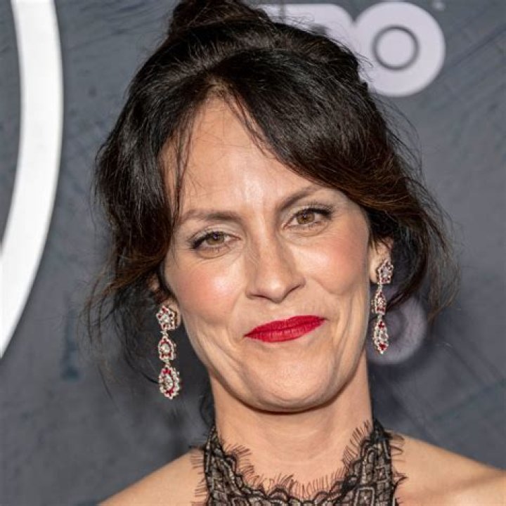 Annabeth Gish Biography, Age, Height, Husband, Net Worth, Family