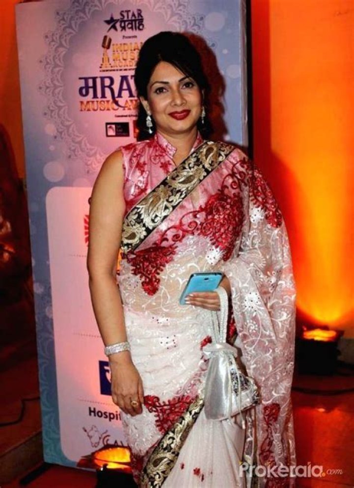 Asawari Joshi Biography, Age, Height, Husband, Net Worth, Family