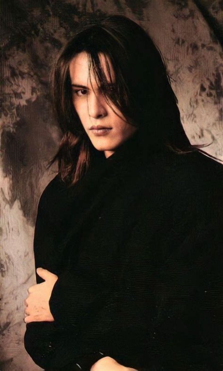 Atsushi Sakurai biografía, edad, altura, esposo, net worth, familia