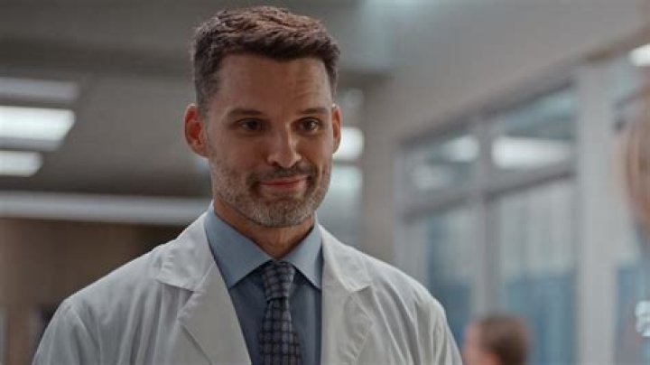 Austin Nichols Biography, Age, Height, Wife, Net Worth, Family