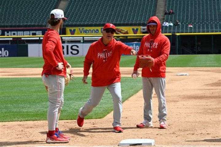 Bobby Dickerson Biography, Age, Height, Wife, Net Worth, Family