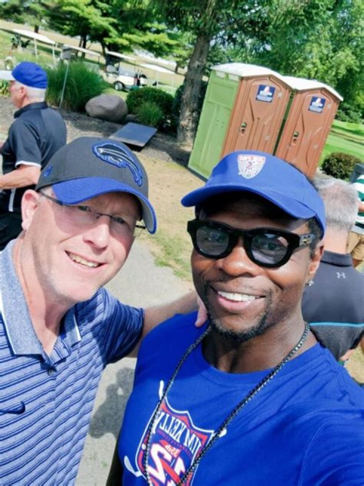 Butch Rolle Biography, Age, Height, Wife, Net Worth, Family