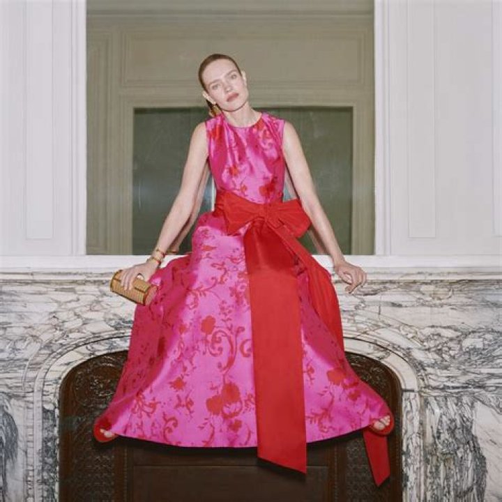 Carolina Herrera Biography, Age, Height, Husband, Net Worth, Family