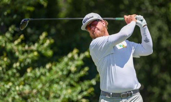 Charley Hoffman Biography, Age, Height, Wife, Net Worth, Family