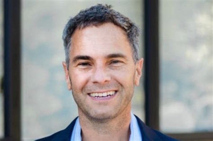 Chris Barton Biography, Age, Height, Wife, Net Worth, Family