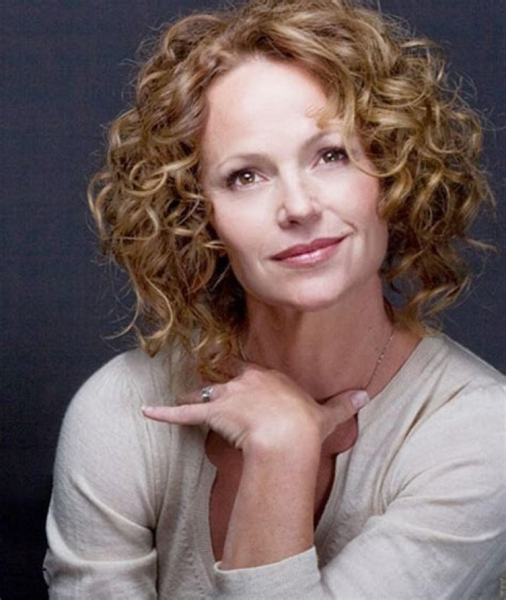 Clare Carey Biography, Age, Height, Husband, Net Worth, Family