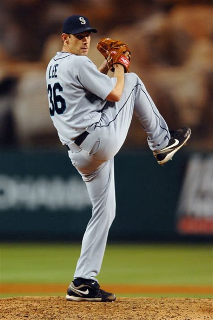 Cliff Lee Biography, Age, Height, Wife, Net Worth, Family