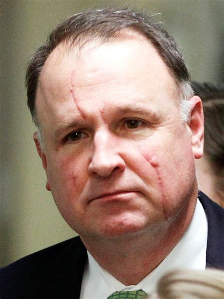 Creigh Deeds Biography, Age, Height, Wife, Net Worth, Family