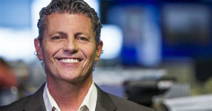 Dan Bickley Biography, Age, Height, Wife, Net Worth, Family