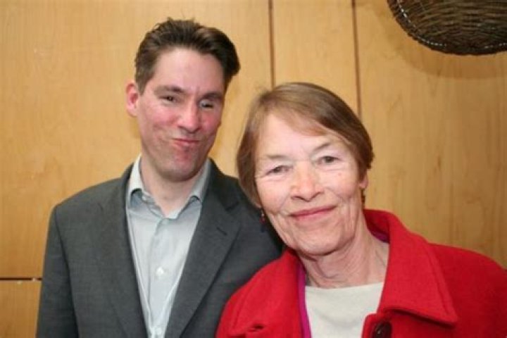 Dan Hodges Biography, Age, Height, Wife, Net Worth, Family