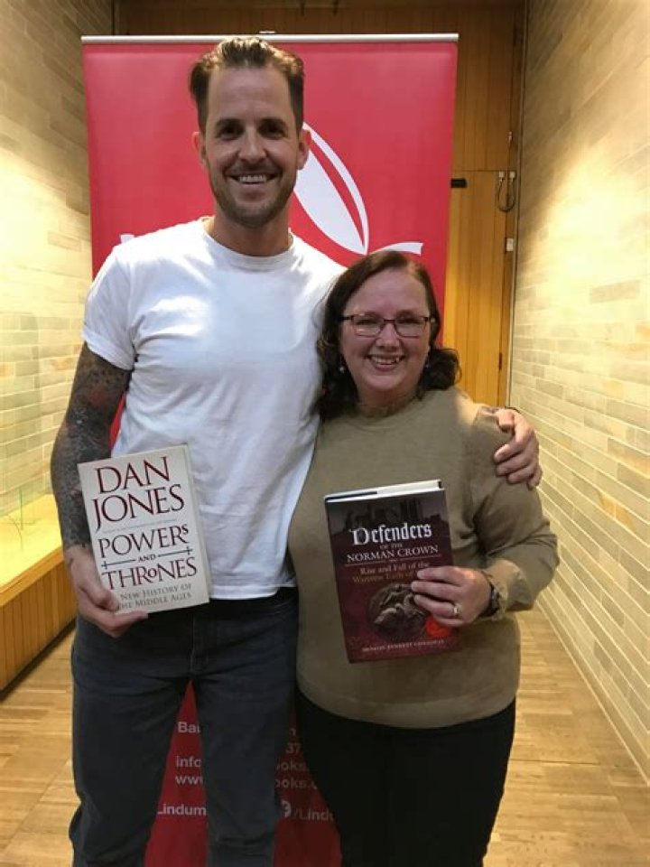 Dan Jones Biography, Age, Height, Wife, Net Worth, Family