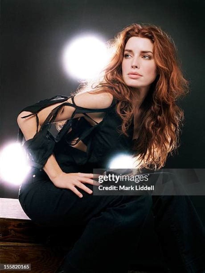 Dana Glover Biography, Age, Height, Husband, Net Worth, Family