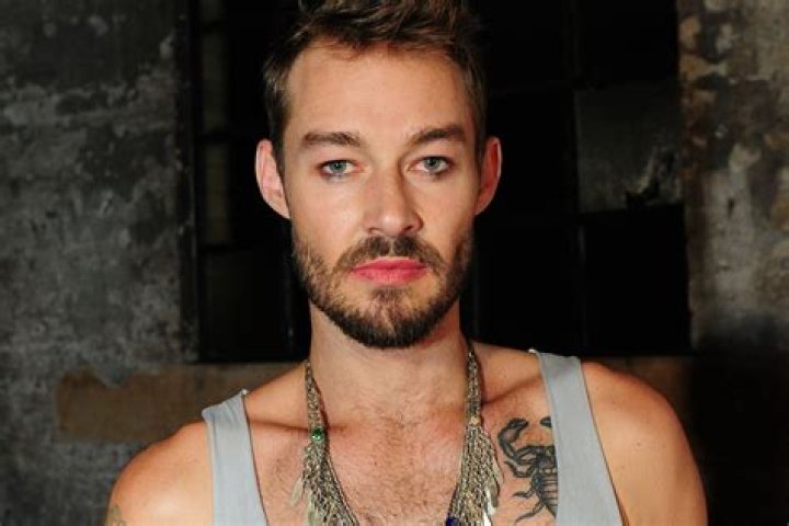 Daniel Johns biografía, edad, altura, esposo, net worth, familia