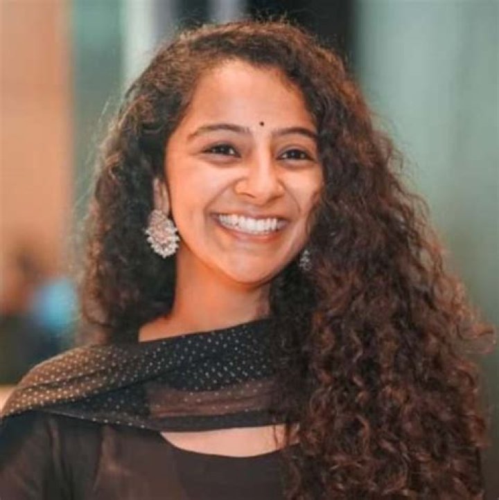 Darshana Rajendran Biography, Age, Height, Husband, Net Worth, Family