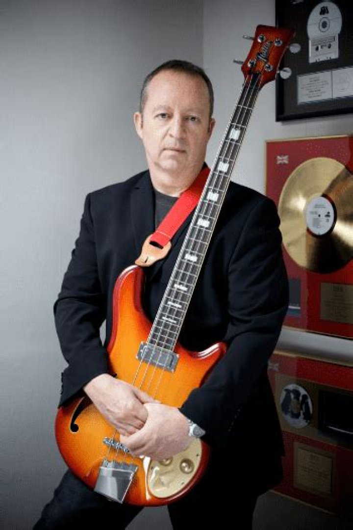 Dave Bronze Biography, Age, Height, Wife, Net Worth, Family