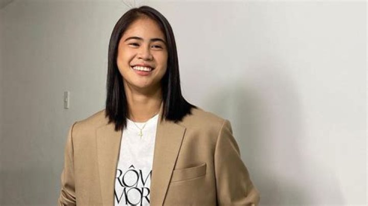 Deanna Wong Biography, Age, Height, Husband, Net Worth, Family