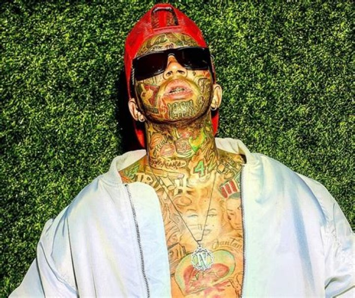 Dee Jay Daniels biografía, edad, altura, esposo, net worth, familia