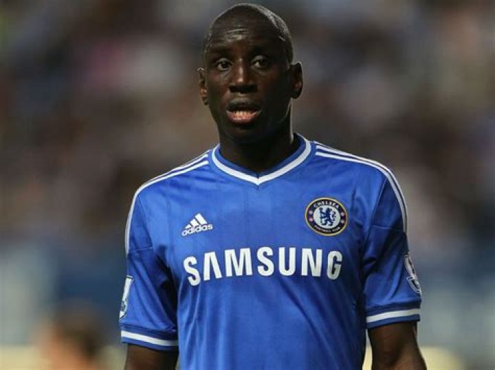 Demba Ba Biography, Age, Height, Wife, Net Worth, Family