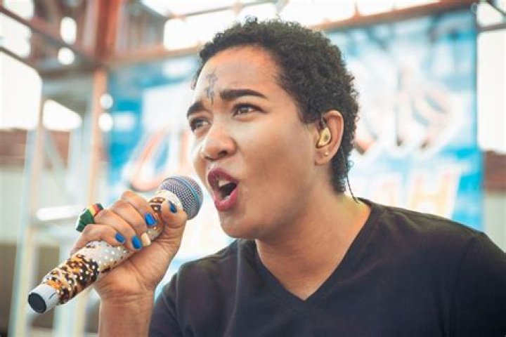 Diana King Biography, Age, Height, Husband, Net Worth, Family