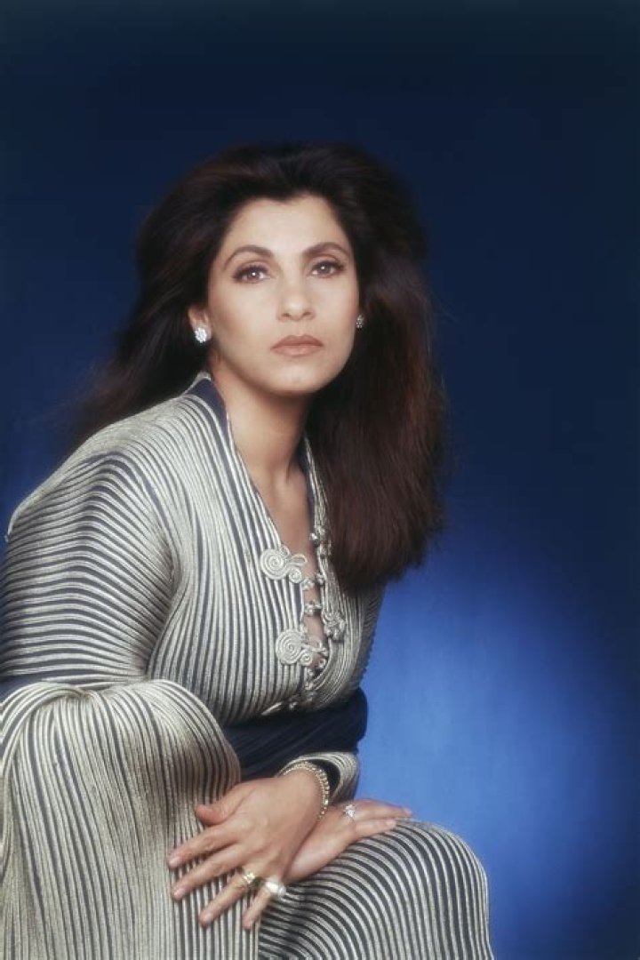 Dimple Kapadia Biography, Age, Height, Husband, Net Worth, Family