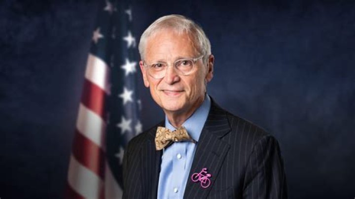 Earl Blumenauer Biography, Age, Height, Wife, Net Worth, Family