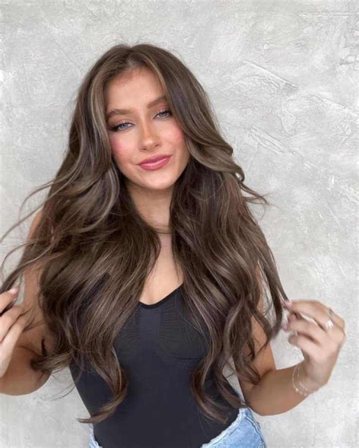 Elliana Walmsley Biography, Age, Height, Husband, Net Worth, Family