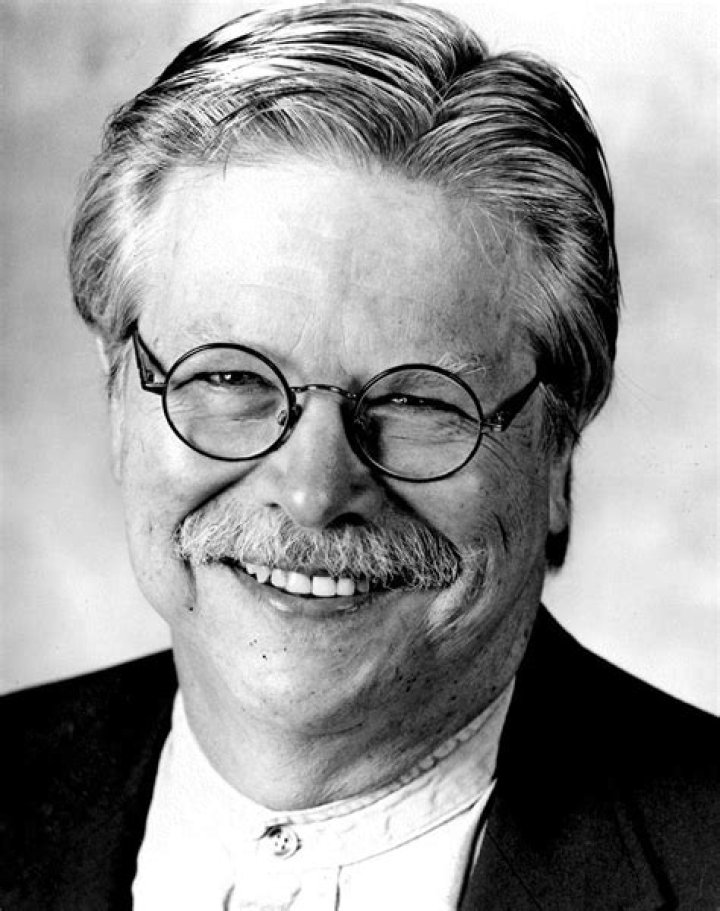 Elliott Street Biography, Age, Height, Wife, Net Worth, Family