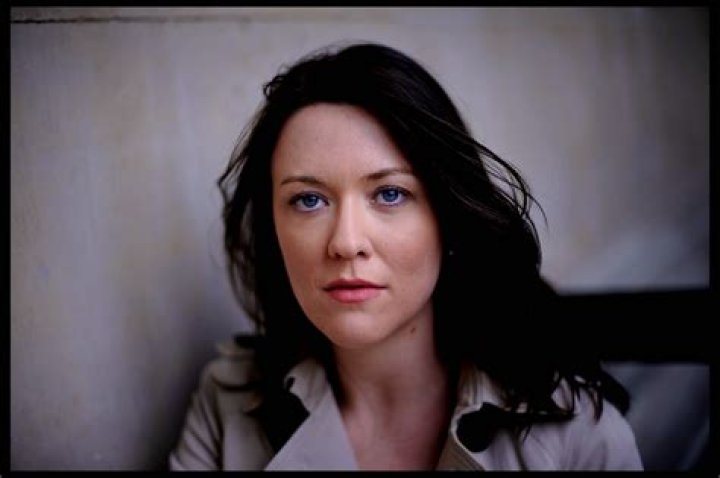 Emma Jones Biography, Age, Height, Husband, Net Worth, Family