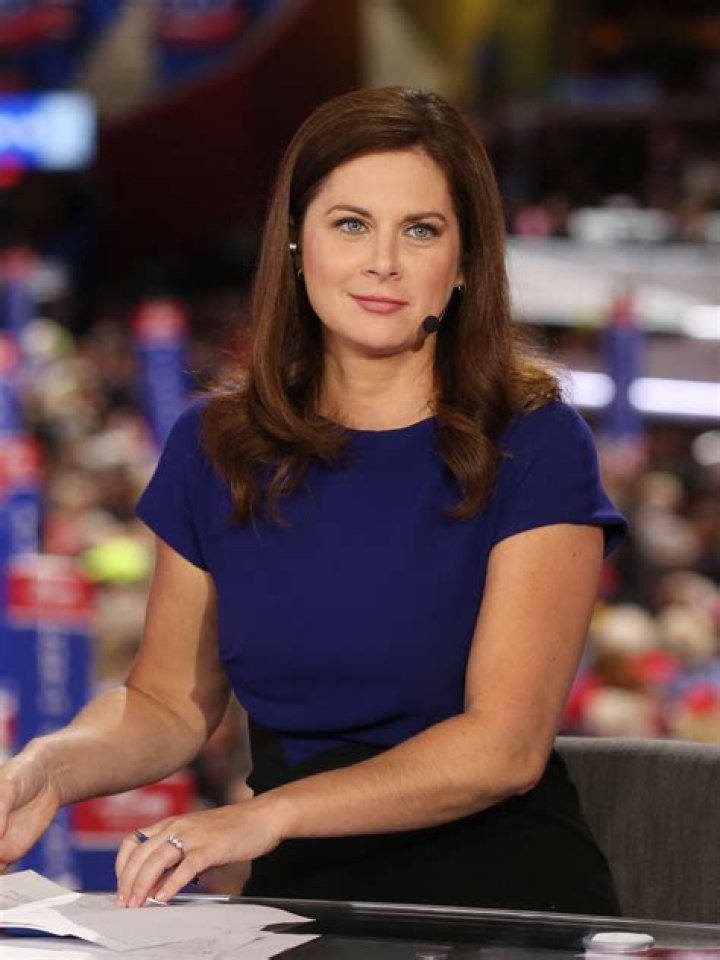 Erin Burnett Biography, Age, Height, Husband, Net Worth, Family