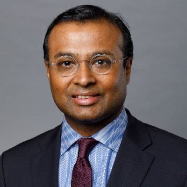 Euvin Naidoo Biography, Age, Height, Wife, Net Worth, Family