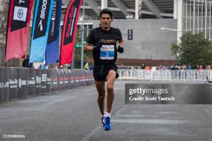 Fernando Cabada Biography, Age, Height, Wife, Net Worth, Family