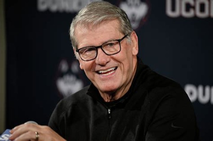 Geno Auriemma Biography, Age, Height, Wife, Net Worth, Family