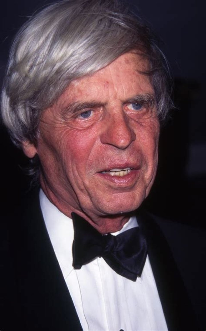 George Plimpton Biography, Age, Height, Wife, Net Worth, Family