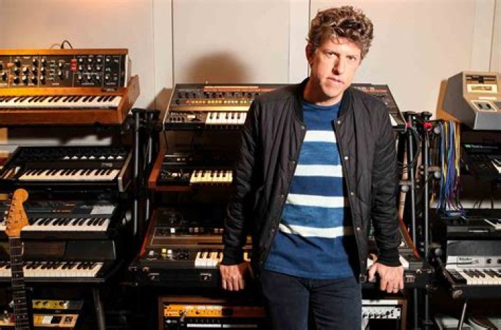Greg Kurstin Biography, Age, Height, Wife, Net Worth, Family