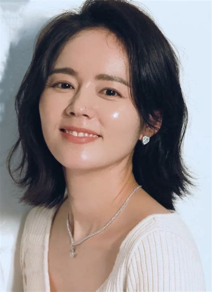 Han Ga-in Biography, Age, Height, Husband, Net Worth, Family