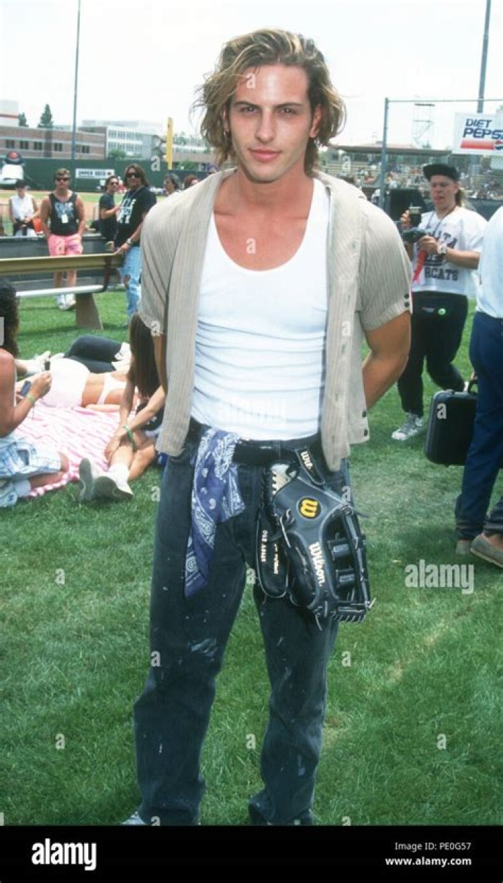 Harold Pruett Biography, Age, Height, Wife, Net Worth, Family