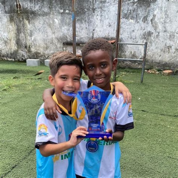 Henry Da Silva Biography, Age, Height, Wife, Net Worth, Family