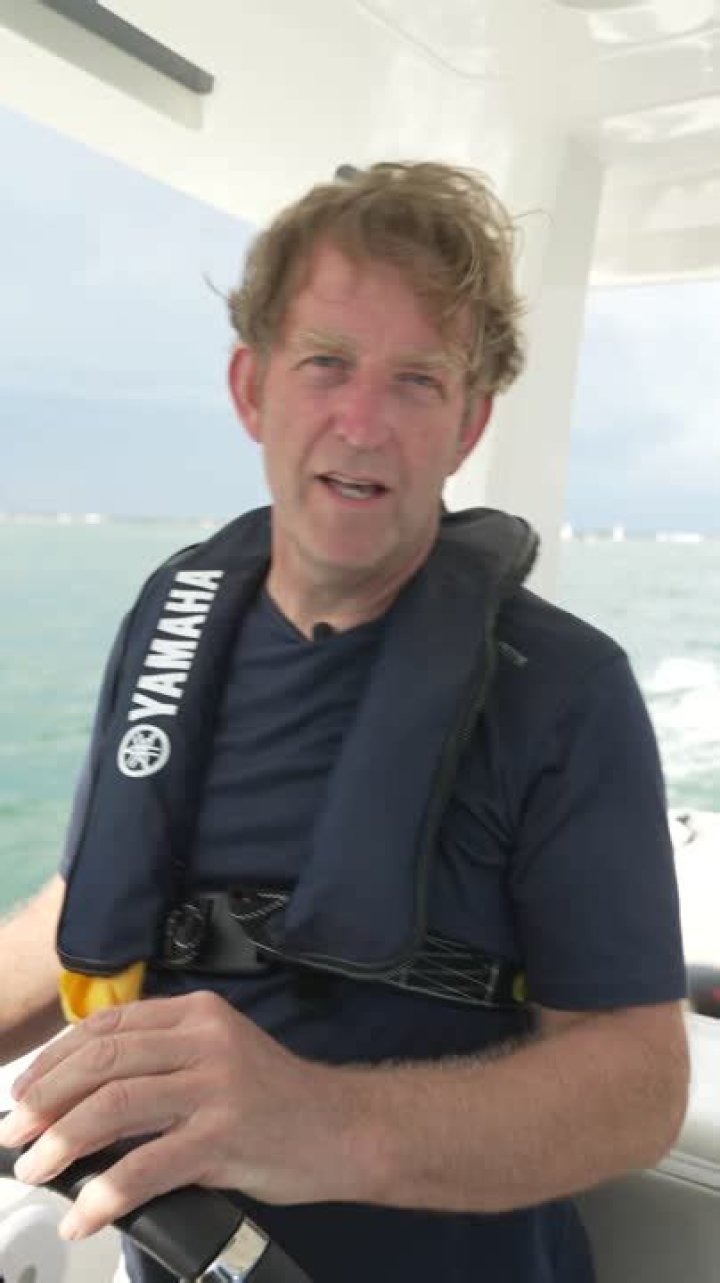 Hugo Montgomery-Swan Biography, Age, Height, Wife, Net Worth, Family