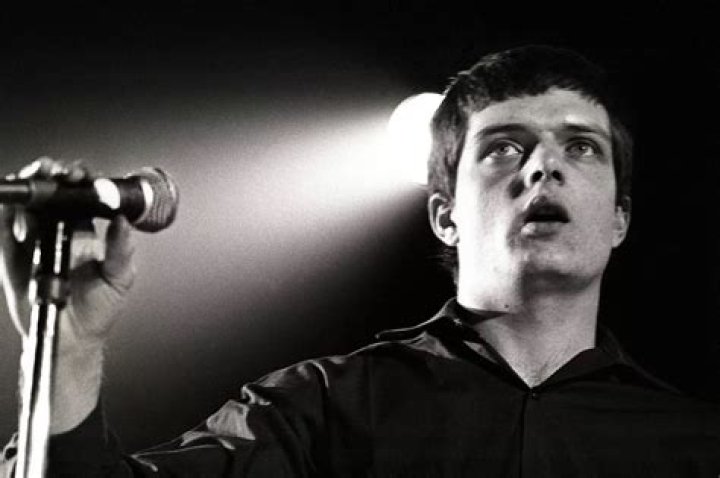 Ian Curtis Biography, Age, Height, Wife, Net Worth, Family