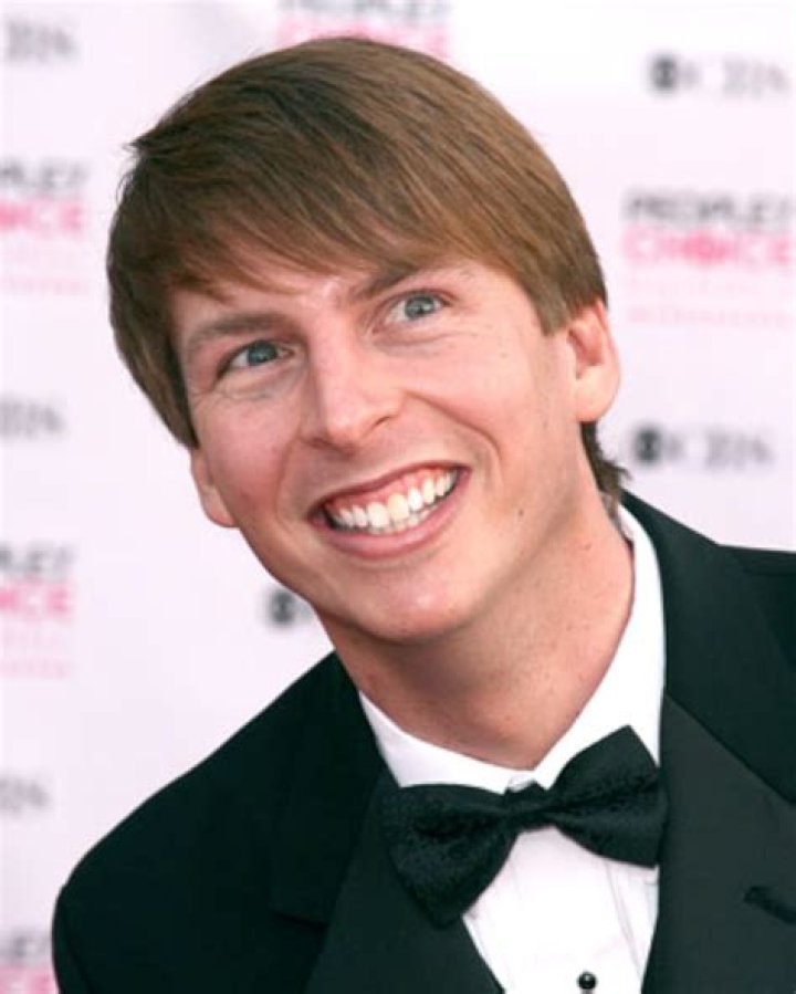 Jack McBrayer Biography, Age, Height, Wife, Net Worth, Family
