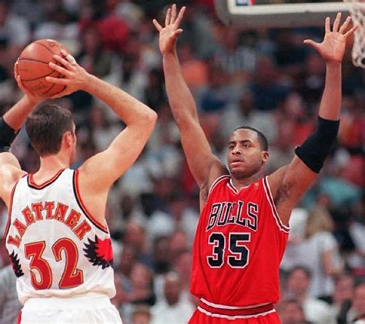 Jason Caffey Biography, Age, Height, Wife, Net Worth, Family