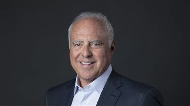 Jeffrey Lurie Biography, Age, Height, Wife, Net Worth, Family