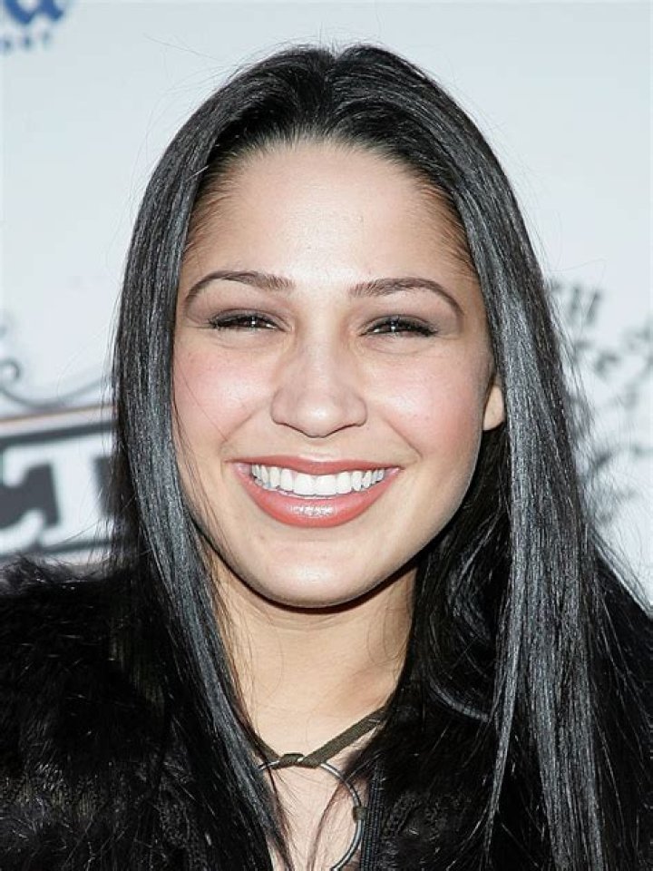 Jennifer Peña Biography, Age, Height, Husband, Net Worth, Family