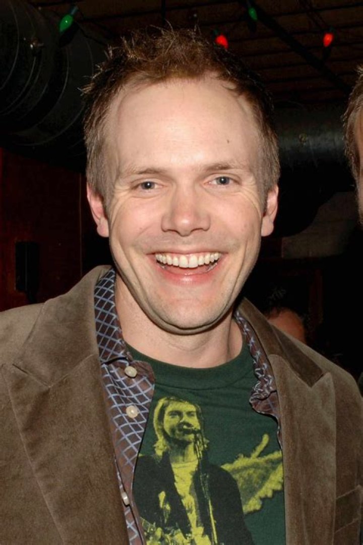 Joel McHale Biography, Age, Height, Wife, Net Worth, Family