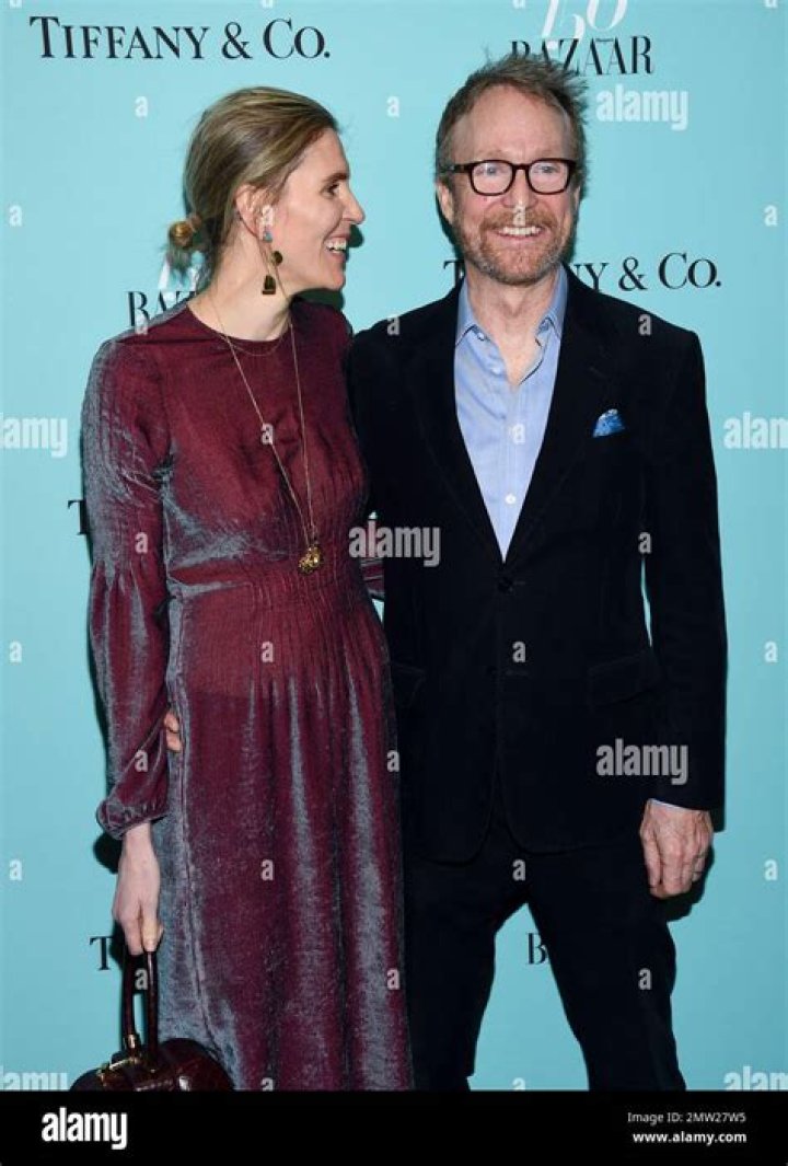 John Augustine Hearst biografía, edad, altura, esposo, net worth, familia